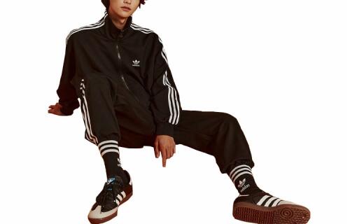 Куртка adidas TRACK TOP