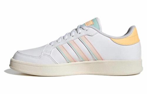 Женские кроссовки adidas BREAKNET SHOES IG6541
