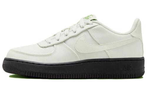 Детские кроссовки Nike Air Force 1 LV8 3 (GS) черные