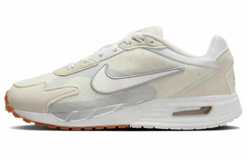 Женские кроссовки Nike Air Max Solo золотые
