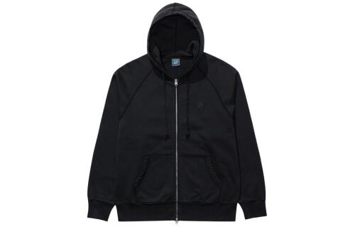UNDEFEATED FW23