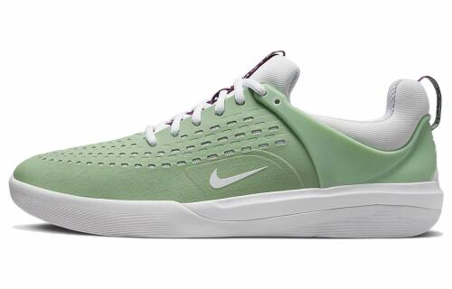 Nike SB Nyjah 3