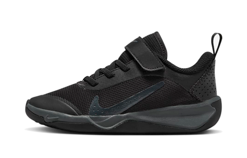 Детские кроссовки Nike Omni Multi-Court (PS) черные