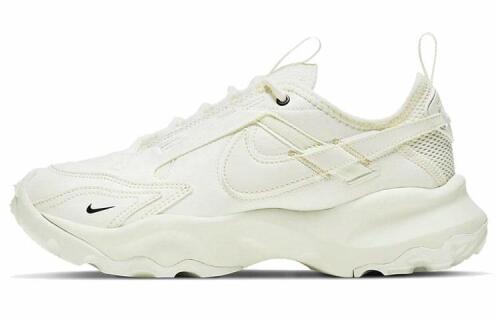 Женские кроссовки Nike TC 7900 черные