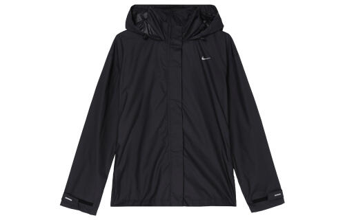 Женская куртка Nike Fast Repel черная