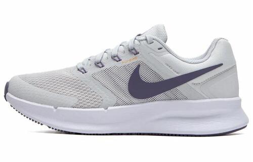 Женские кроссовки Nike Run Swift 3 белые