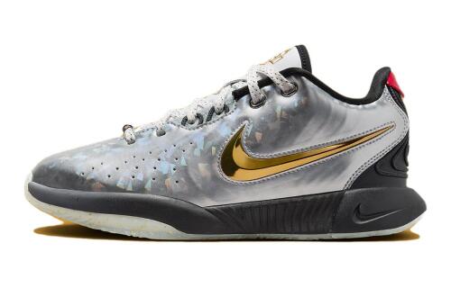 Детские кроссовки nike LeBron XXI SE (GS) черные