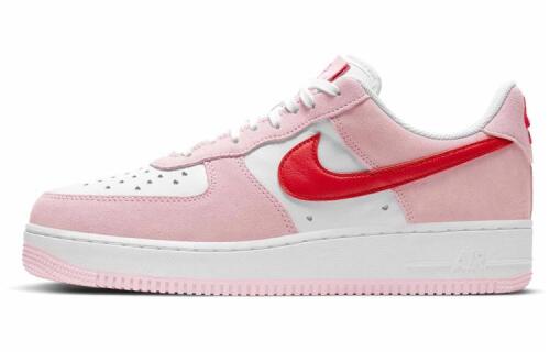 Кроссовки Nike Air Force 1 07 QS Valentine's Day Love Letter