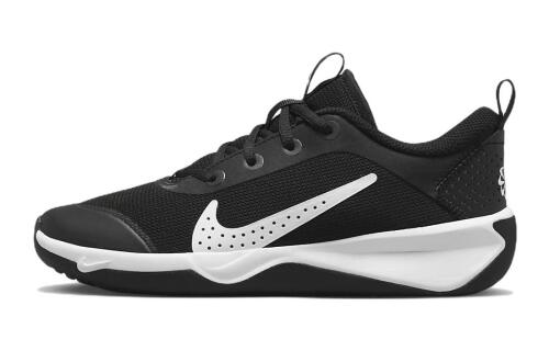 Детские кроссовки Nike Omni Multi-Court (GS) черные