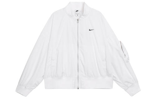 Женская куртка Nike Sportswear Essential черная