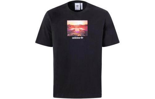Мужская футболка adidas SUNSET GRAPHIC TEE черная