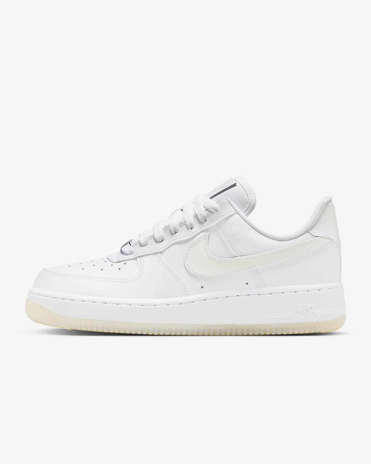 Женские кроссовки Nike Air Force 1 &#8217;07 LX белые