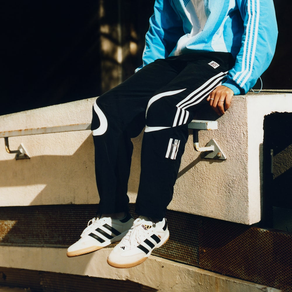 Мужские брюки adidas NTS RADIO CARGO TRACKSUIT BOTTOMS