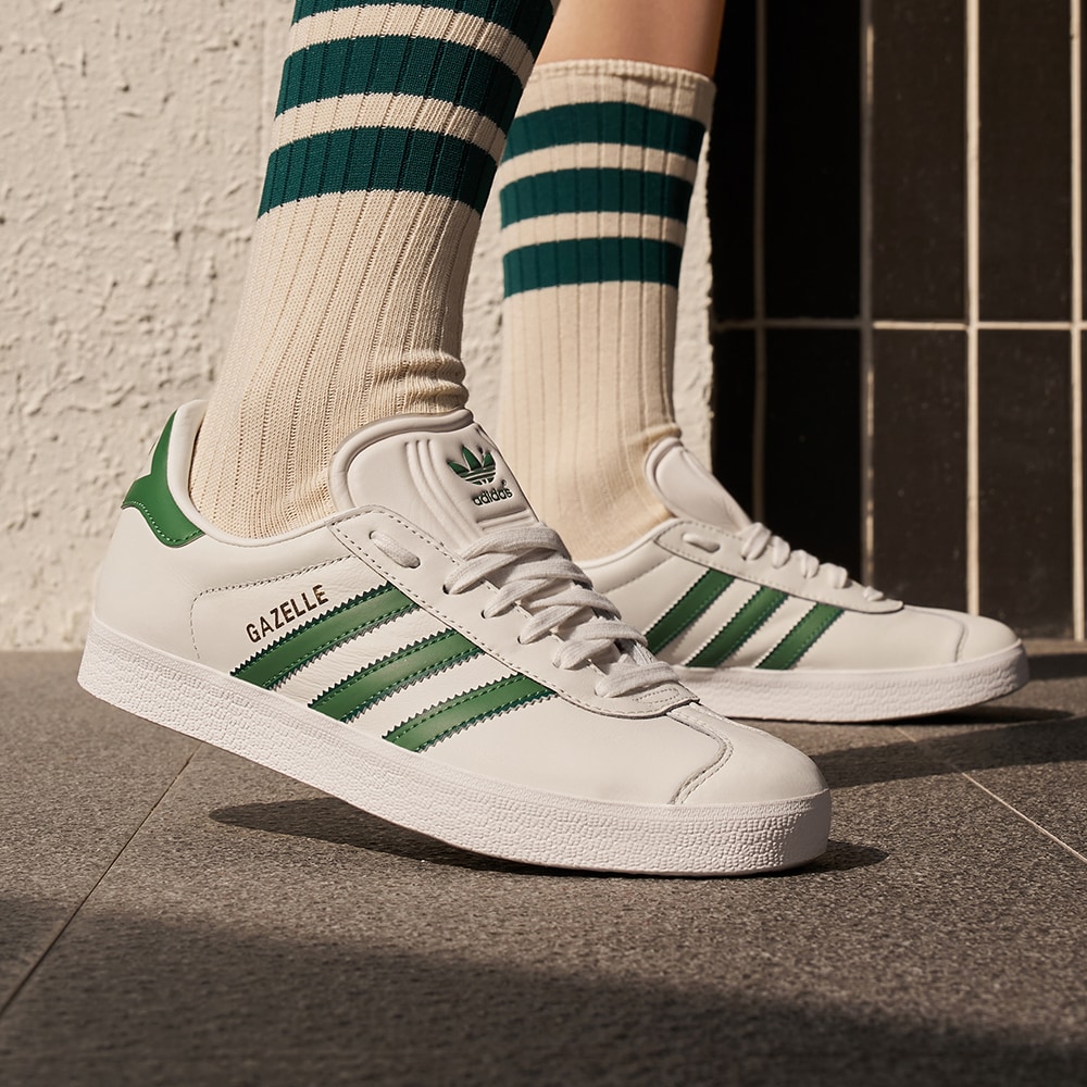 Кроссовки adidas GAZELLE SHOES белые