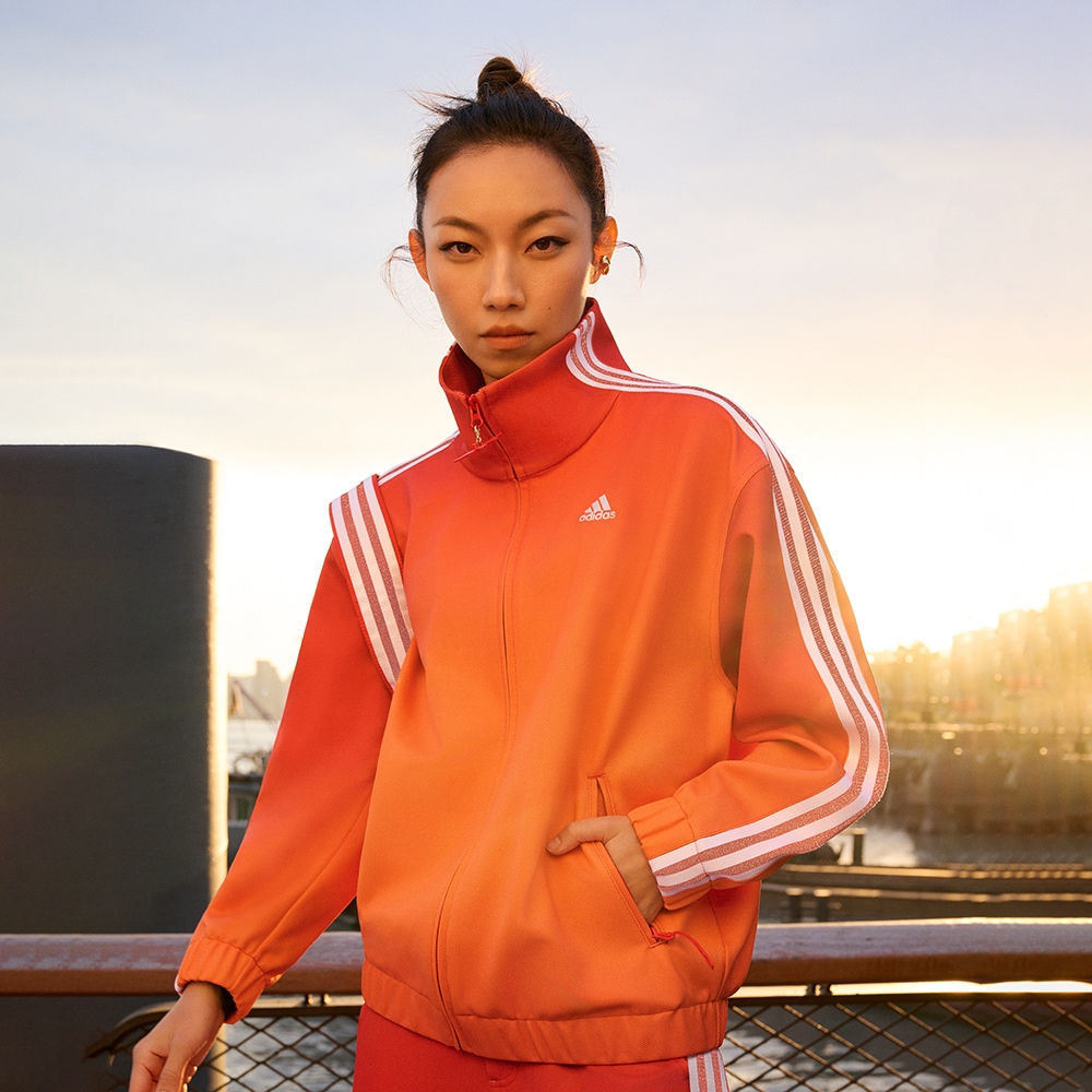 Женская куртка adidas CFLAC JACKET