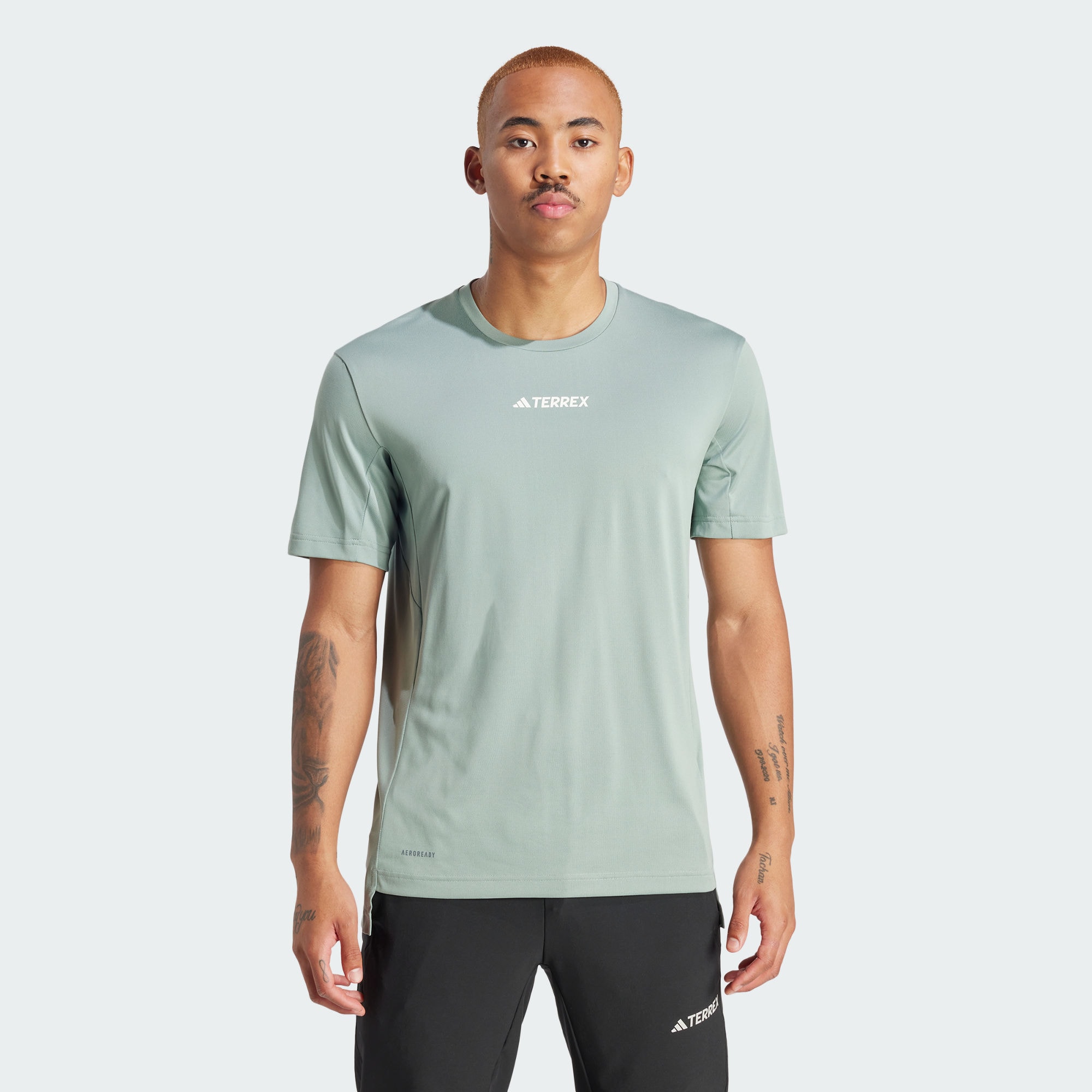 Мужская футболка adidas MULTI TEE IP4781