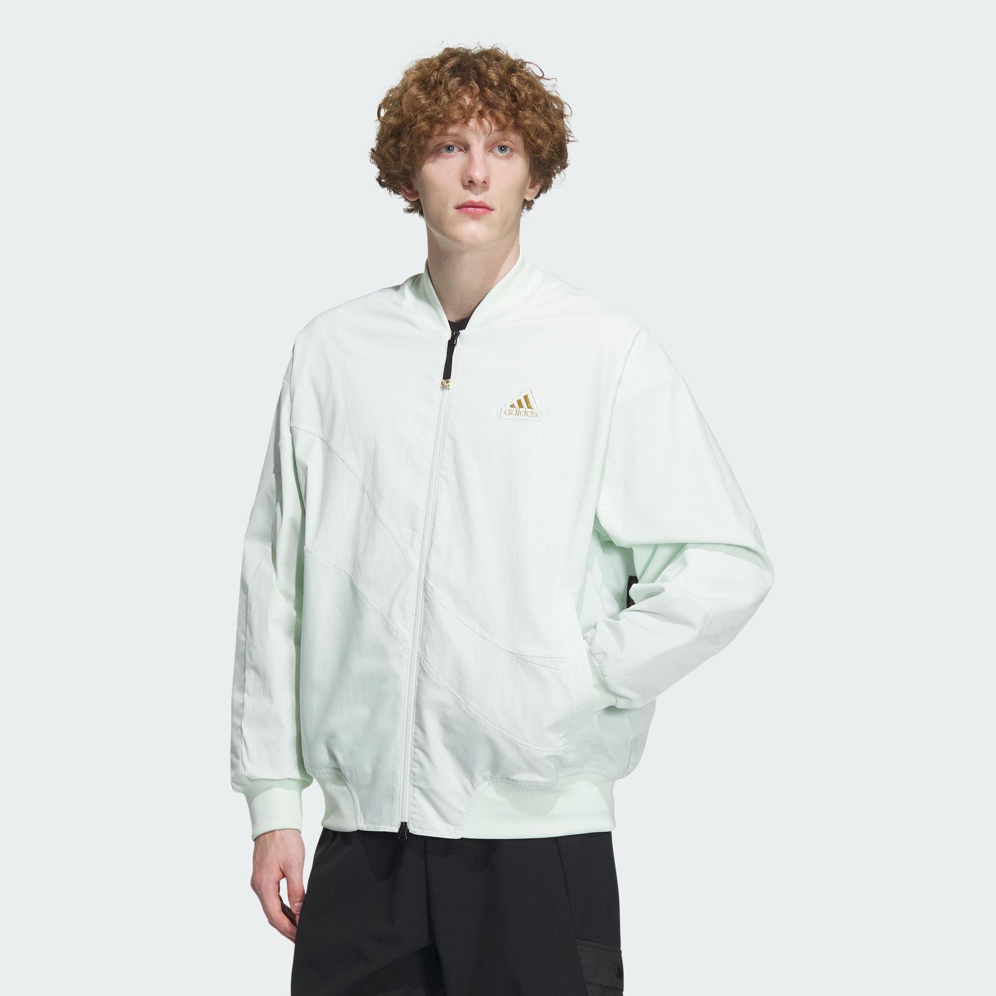 Мужская куртка adidas WOVEN JACKET IZ1615