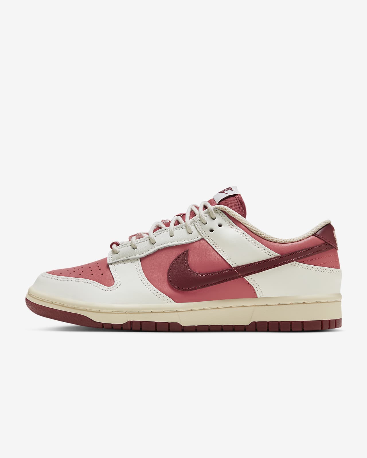 Женские кроссовки Nike Dunk Low красные