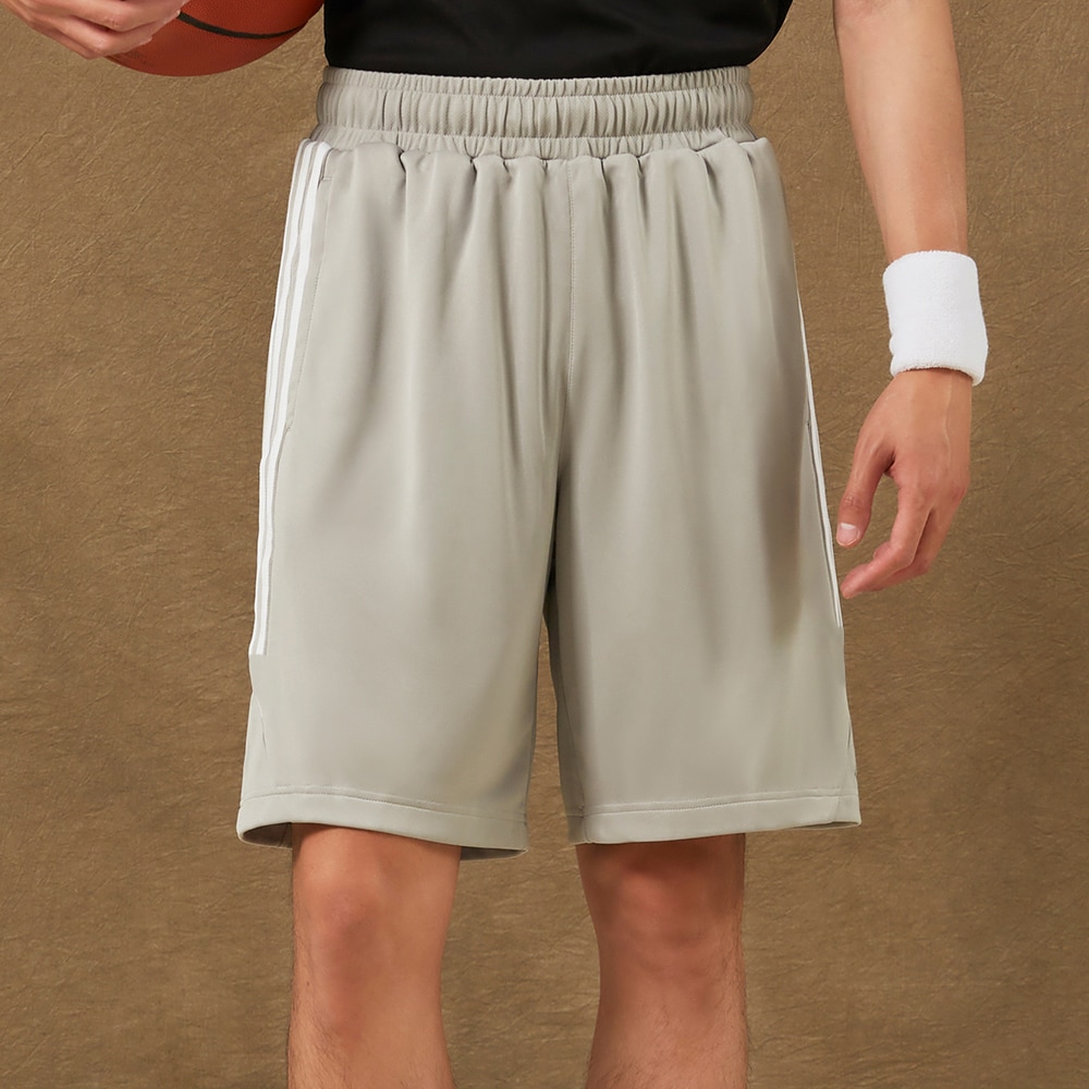 Мужские шорты adidas LEGENDS BASKETBALL SHORTS IC2453