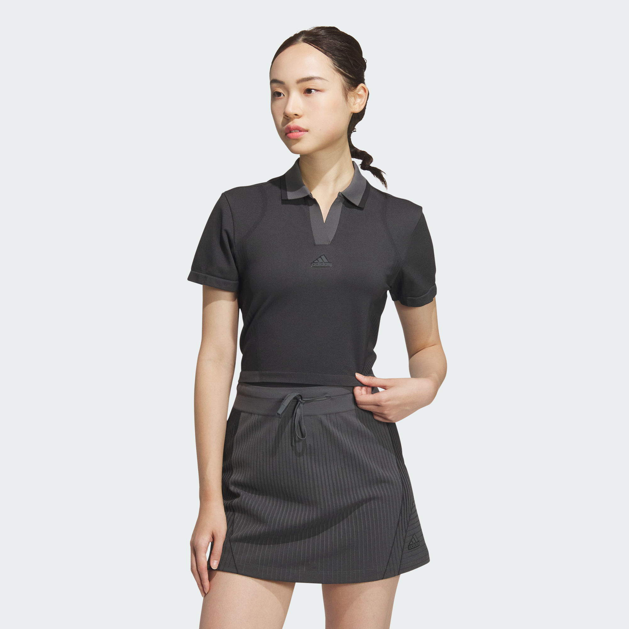 Женская футболка adidas SEAMLESS POLO SHIRT JE3960