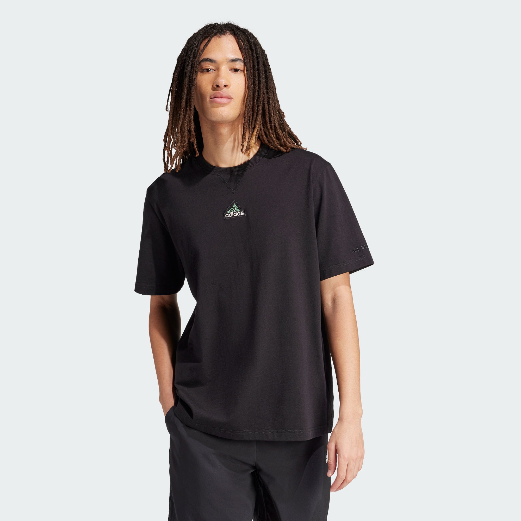 Мужская футболка adidas ALL SZN EMBROIDERY GRAPHIC TEE черная