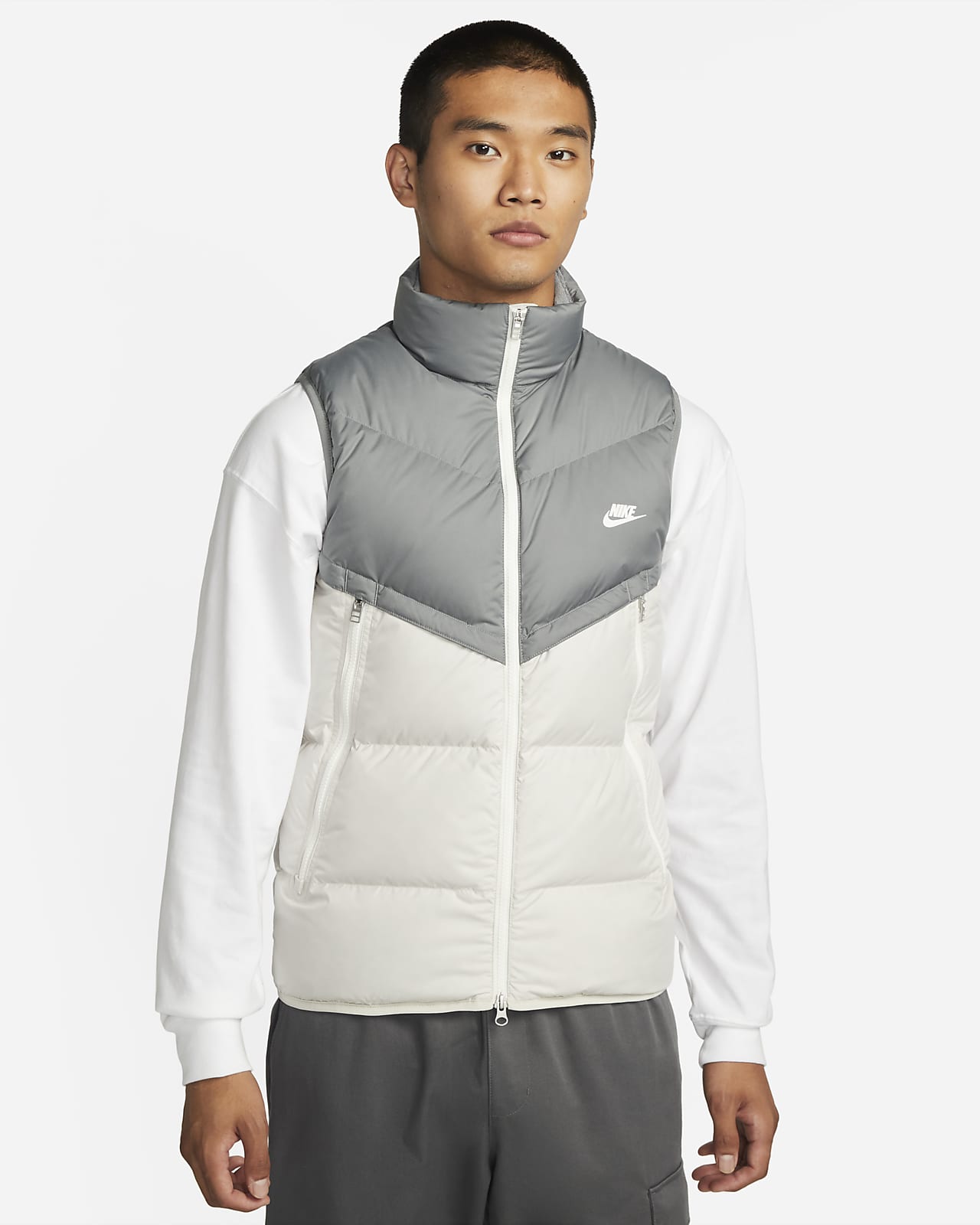 Мужская спортивная одежда Nike Storm-FIT Windrunner серая