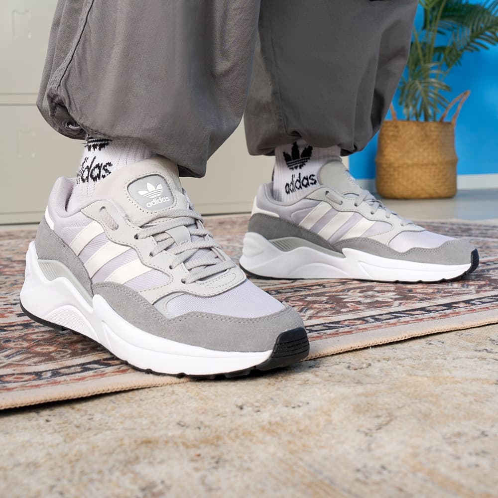 Женские кроссовки adidas RETROPY ADISUPER SHOES GX9630