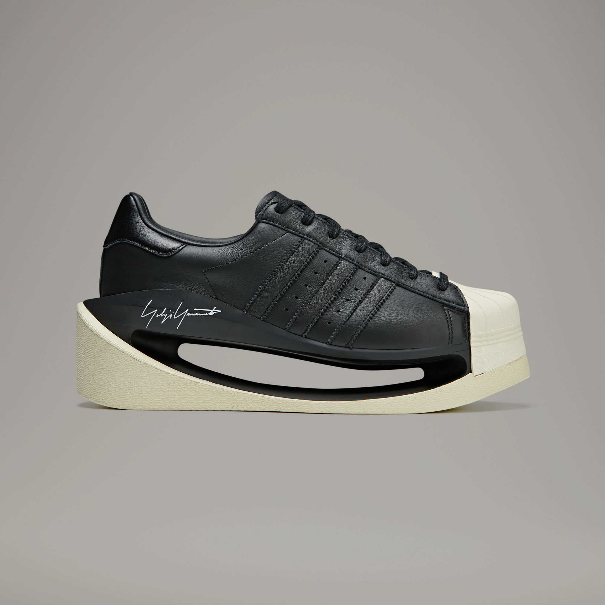 Кроссовки adidas GENDO SUPERSTAR SHOES IG4107