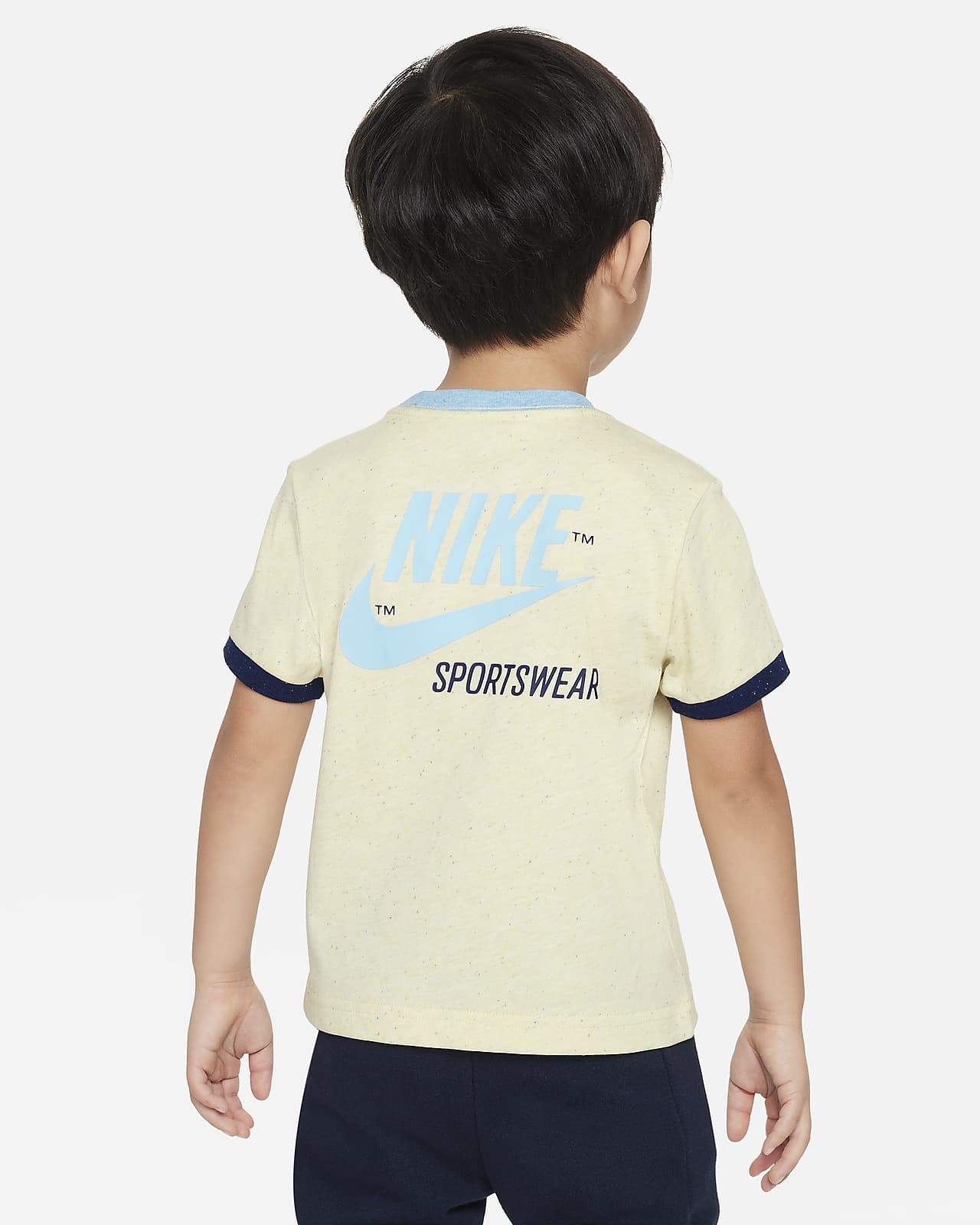 Детская футболка Nike Sportswear желтая