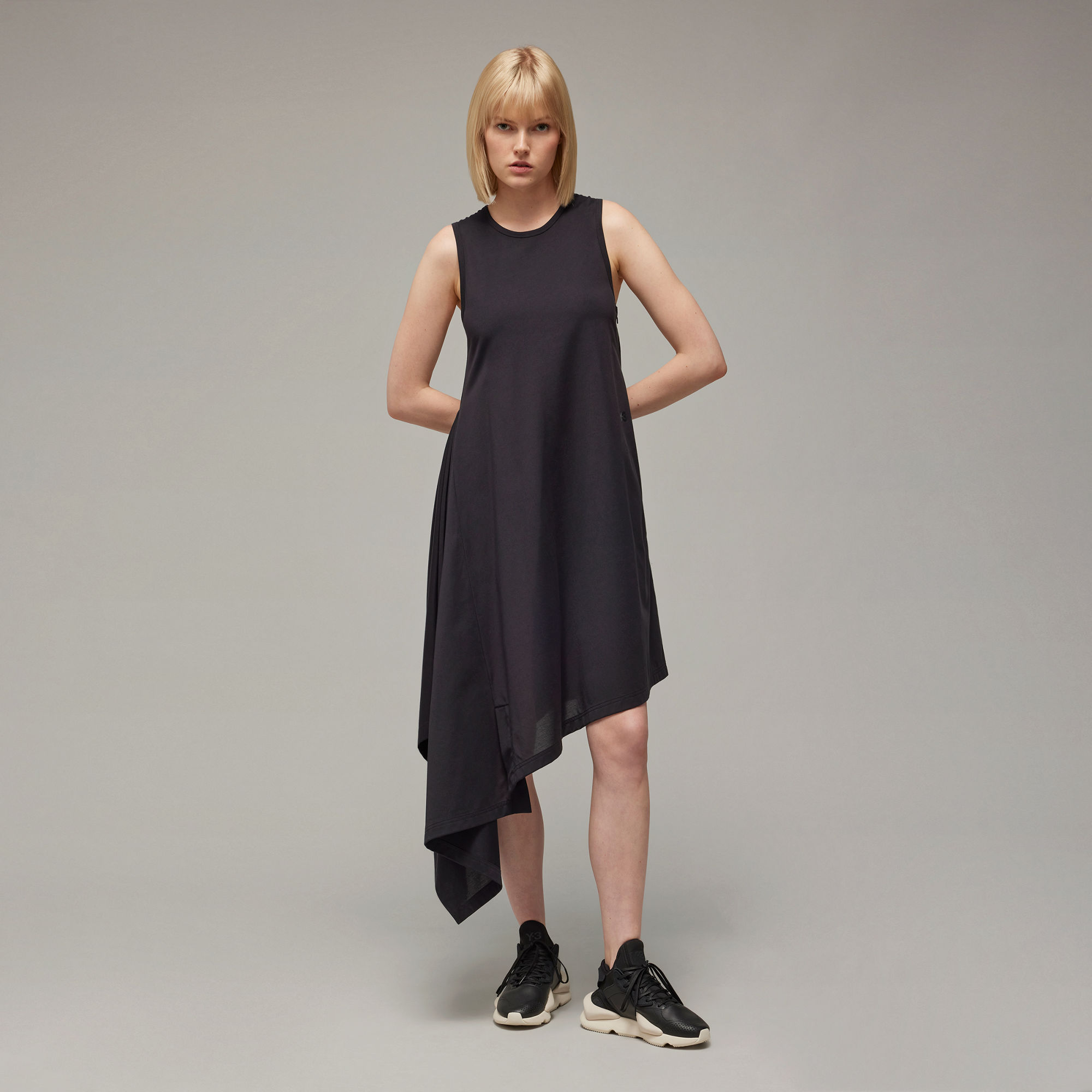 Женское платье  adidas ASYMMETRICAL DRESS