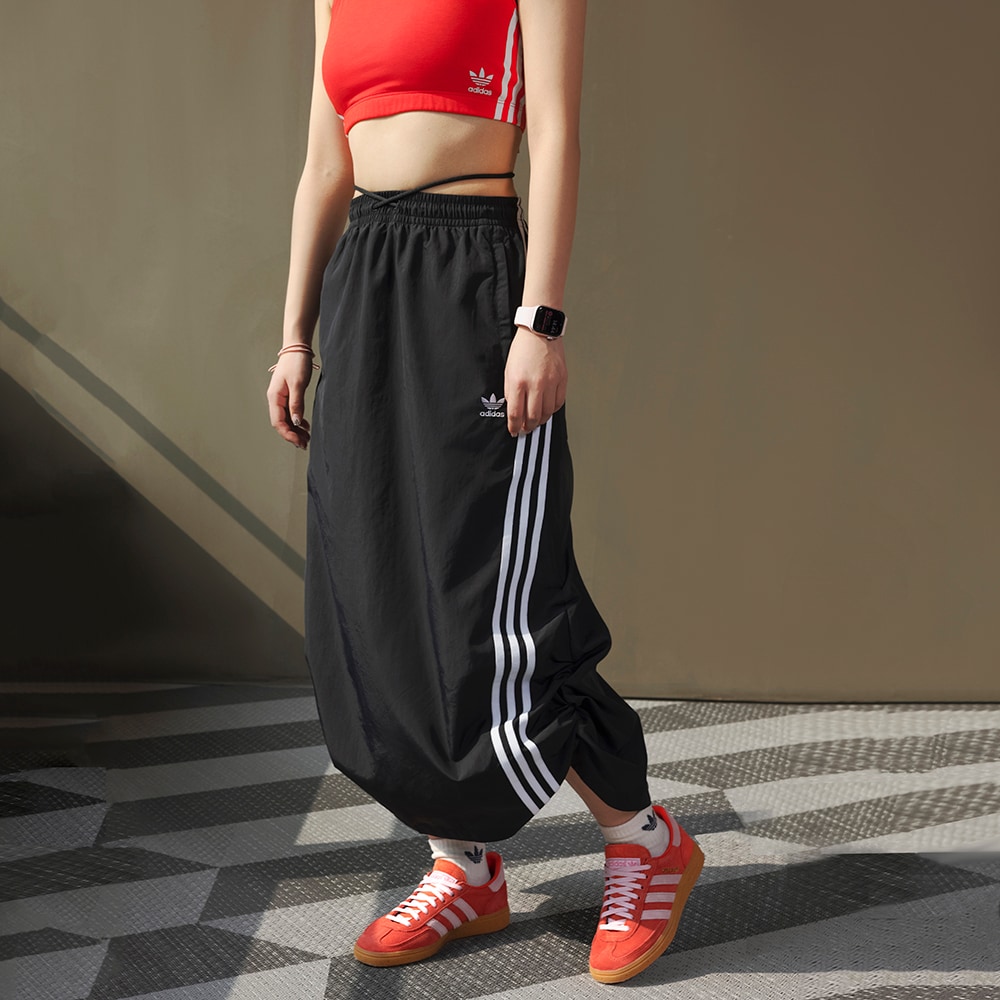 Женская юбка adidas 3S PARACH SKIRT черная