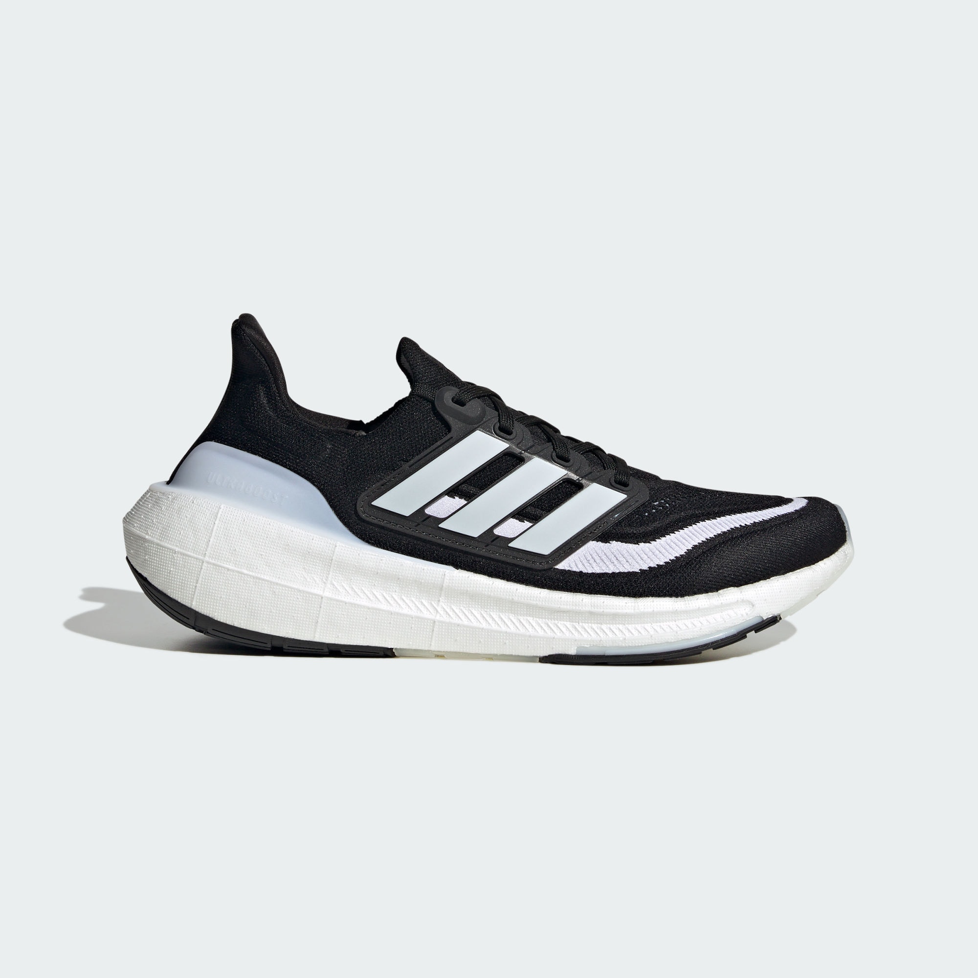 Кроссовки adidas ULTRABOOST LIGHT SHOES черно-белые