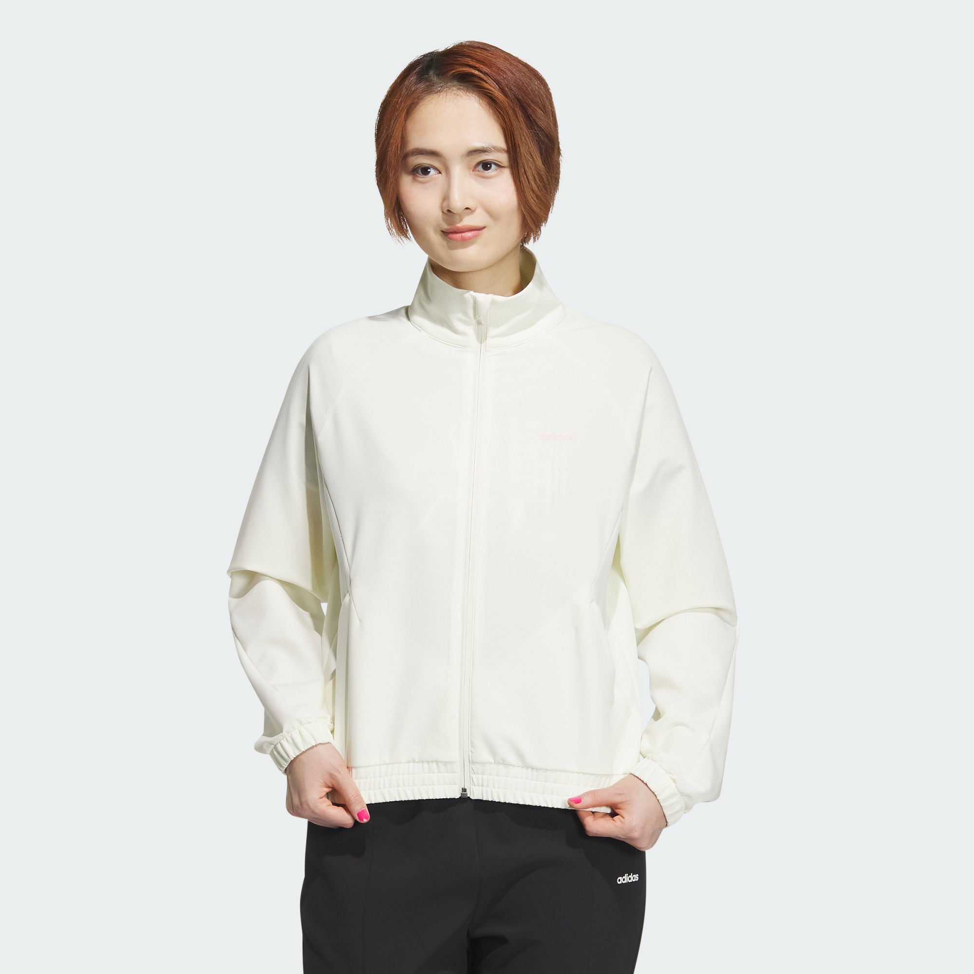 Женская куртка adidas DRY WOVEN LBR FULL-ZIP JACKET JE3581