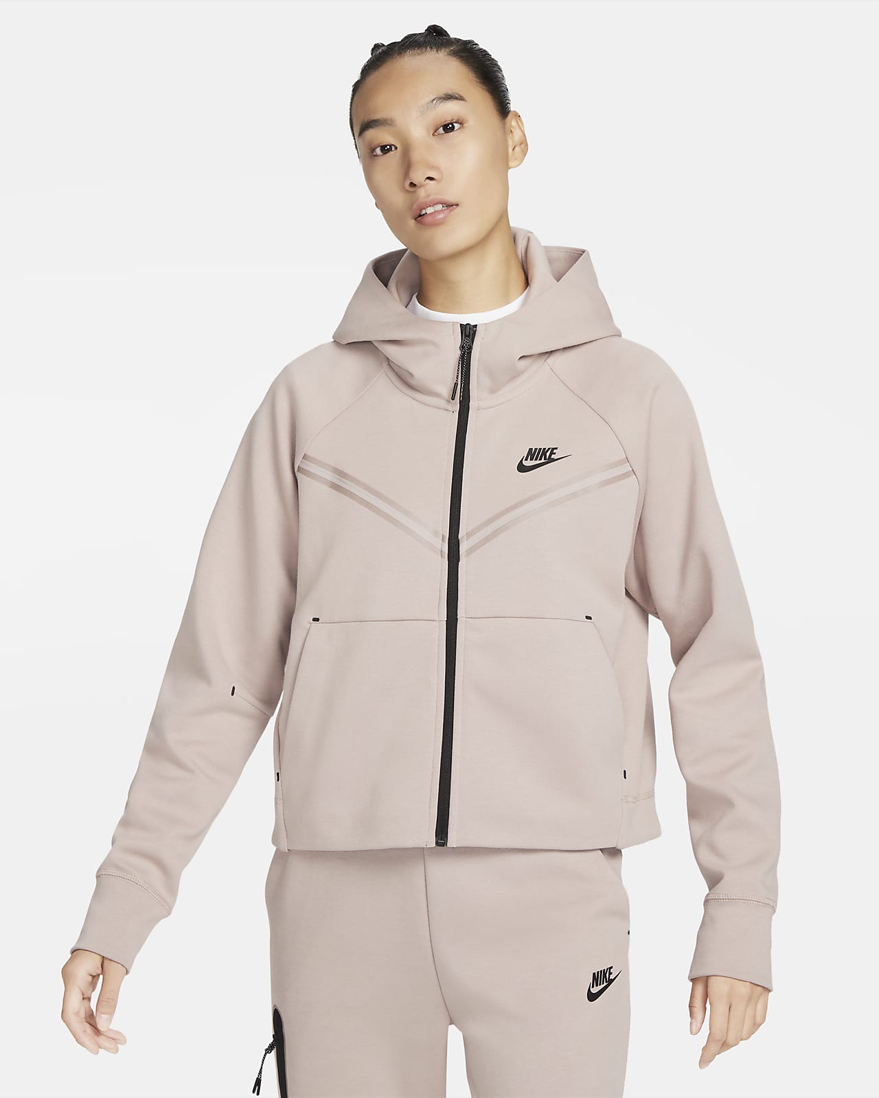 Женская толстовка Nike Sportswear Tech Fleece Windrunner черная