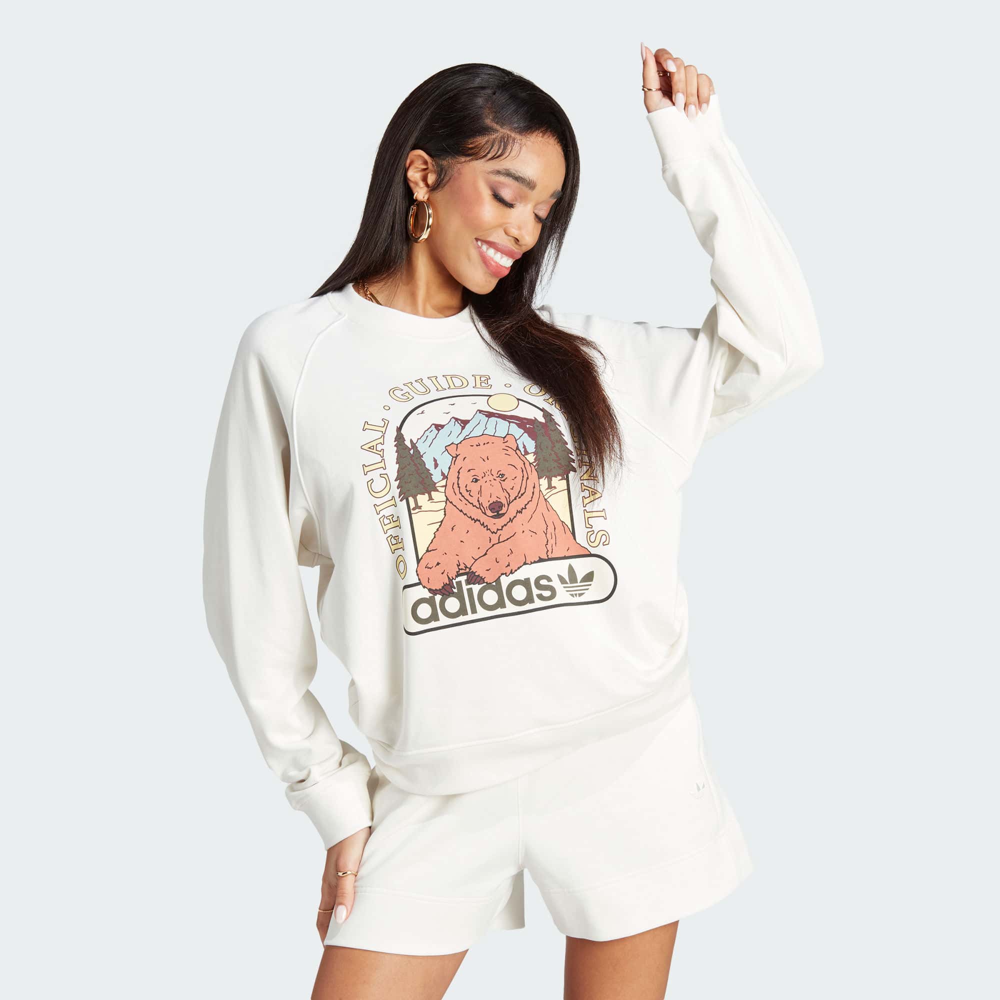 Женский свитшот adidas BEAR GRAPHIC SWEATSHIRT