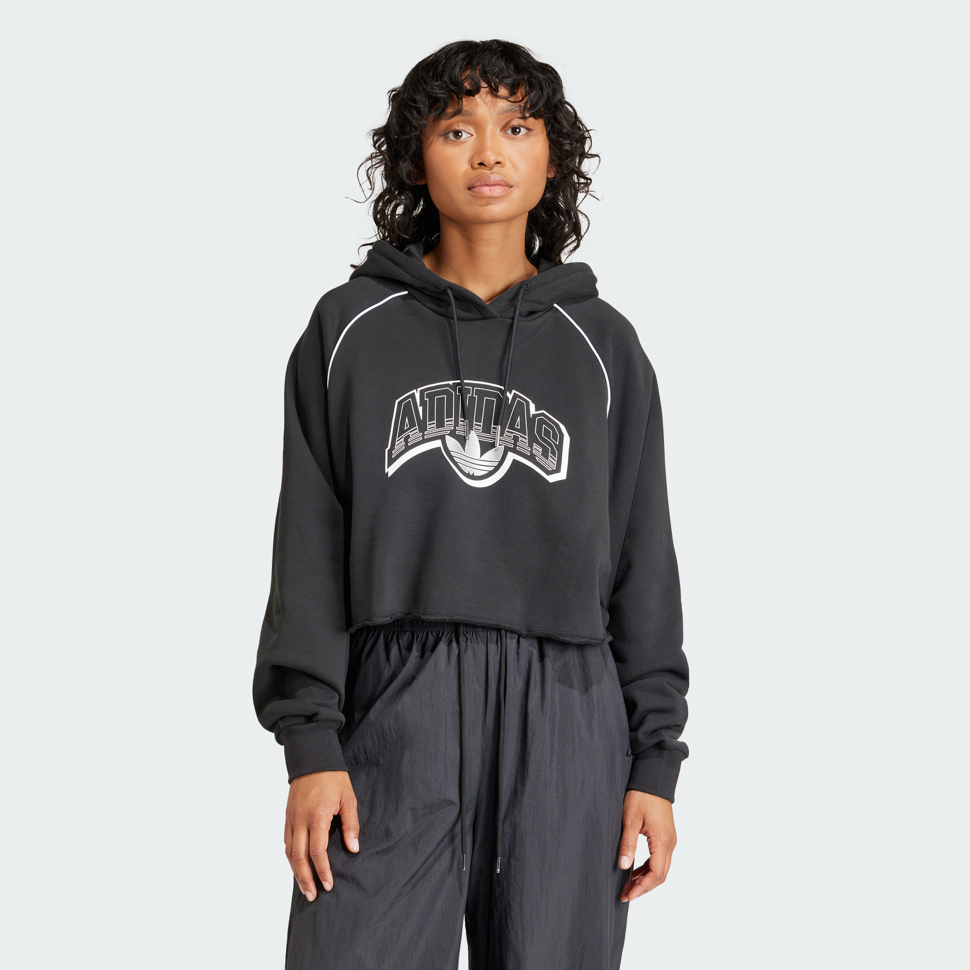 Женское худи adidas CROPPED HOODIE черное