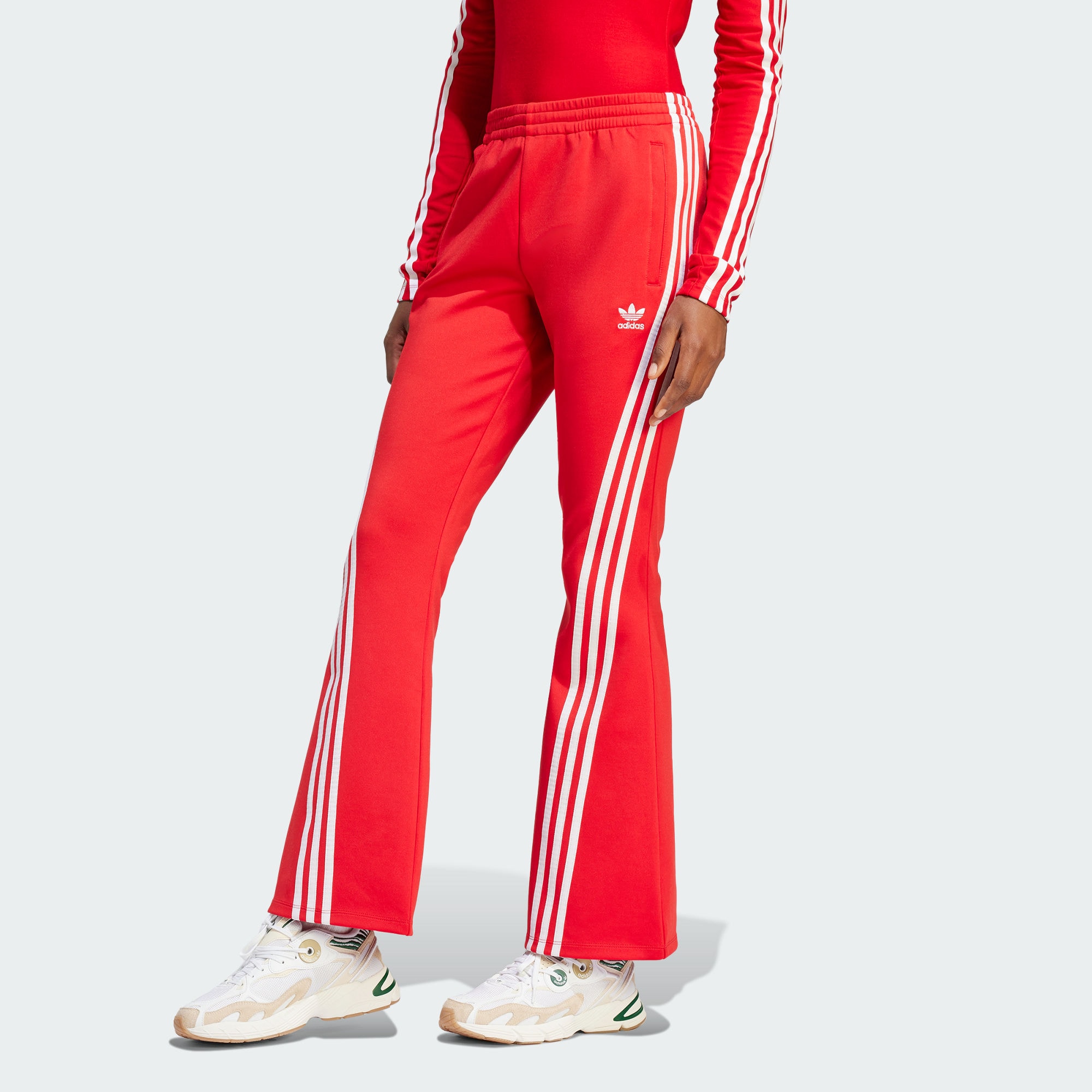 Женские брюки adidas ADILENIUM FLARED TRACK PANTS красные