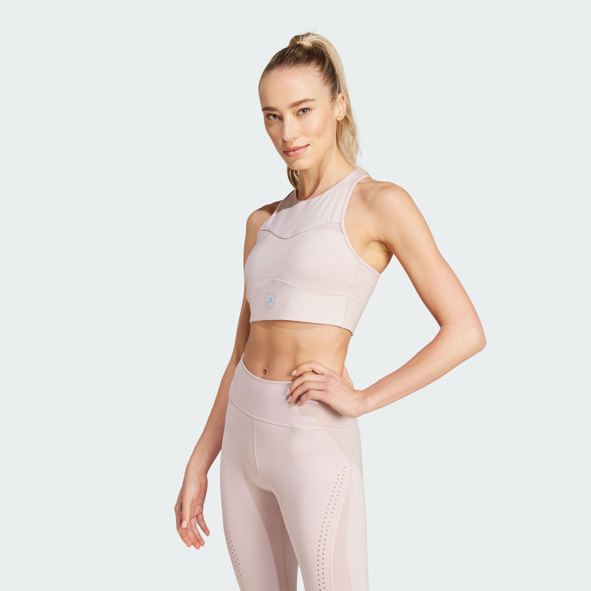 Женский топ adidas TRAINING CROP TOP бежевый