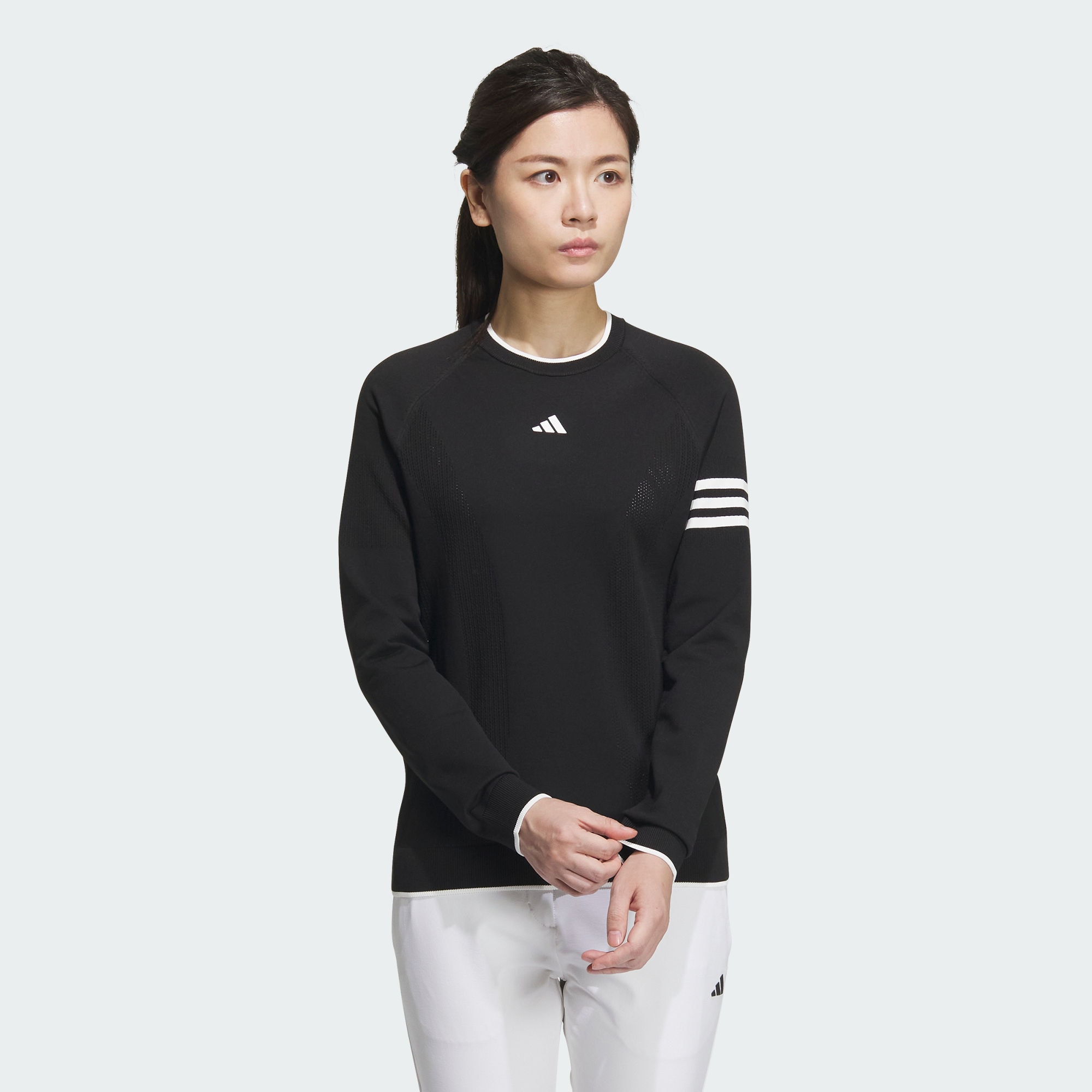 Женский свитшот adidas LONG SLEEVE PULLOVER SWEATER черный