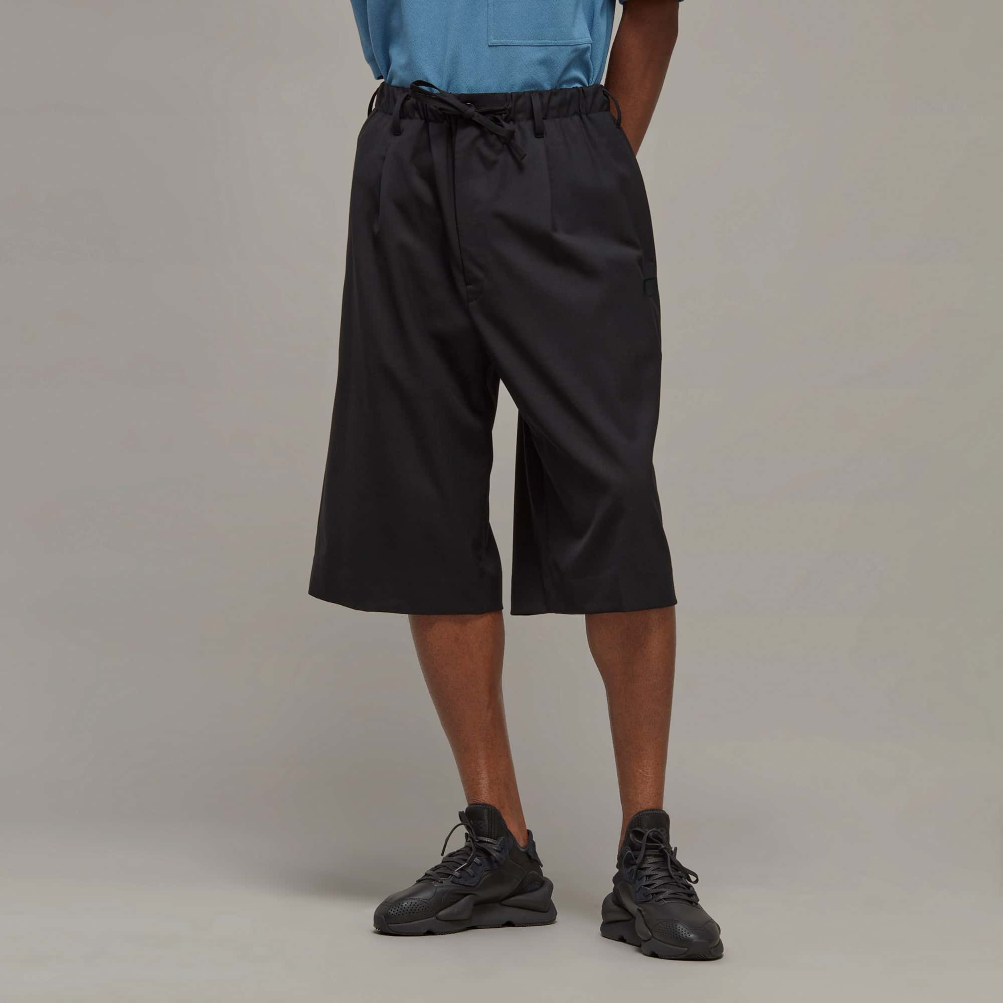 Мужские шорты adidas REFINED WOOL TAILORED SHORTS