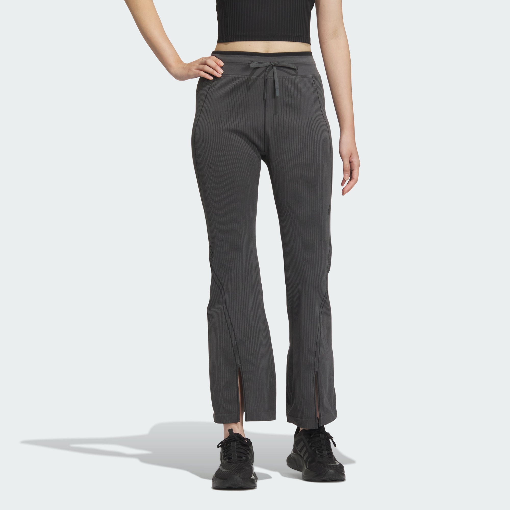 Женские брюки adidas SEAMLESS FLARE JOGGERS JE3963