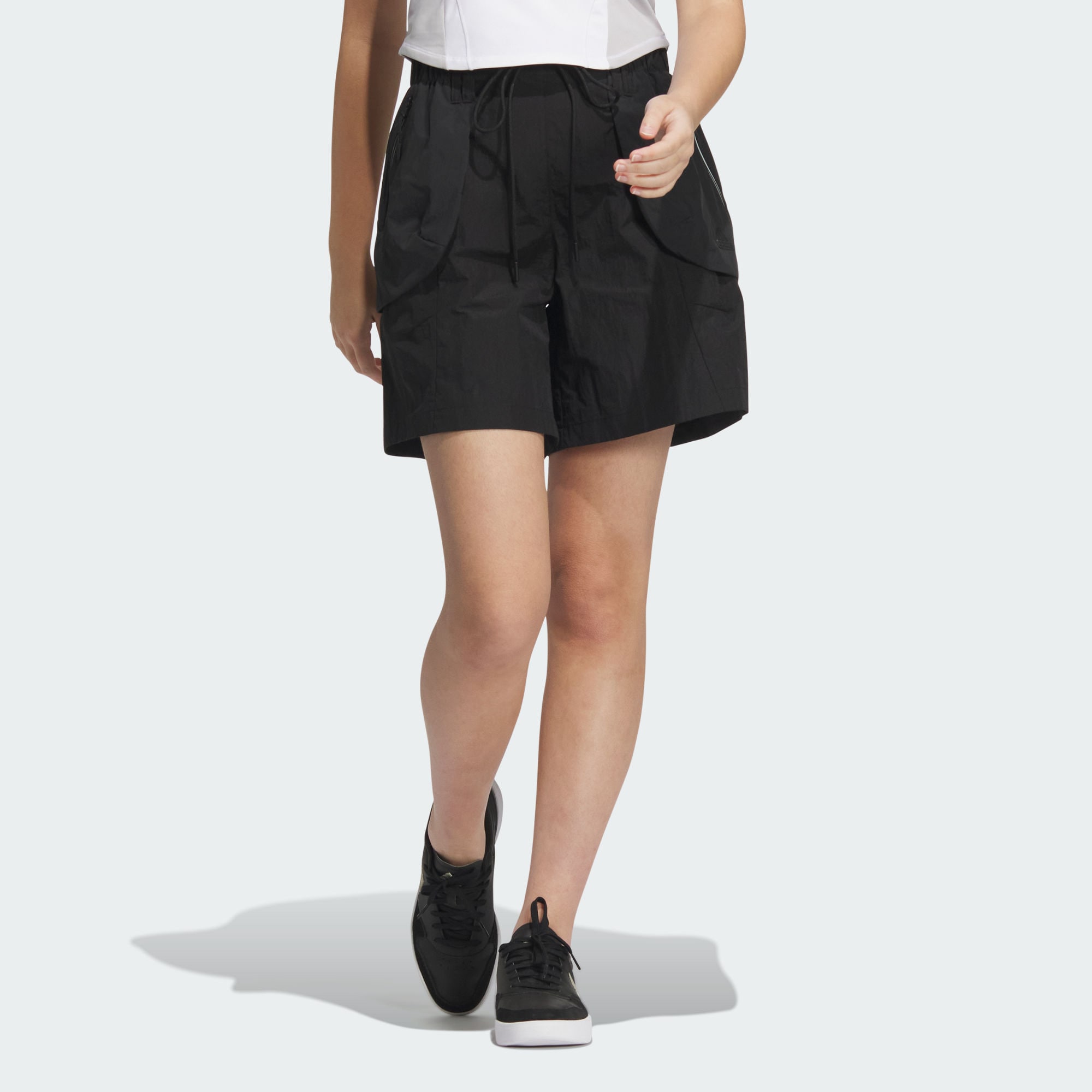 Женские шорты adidas WOVEN SHORTS