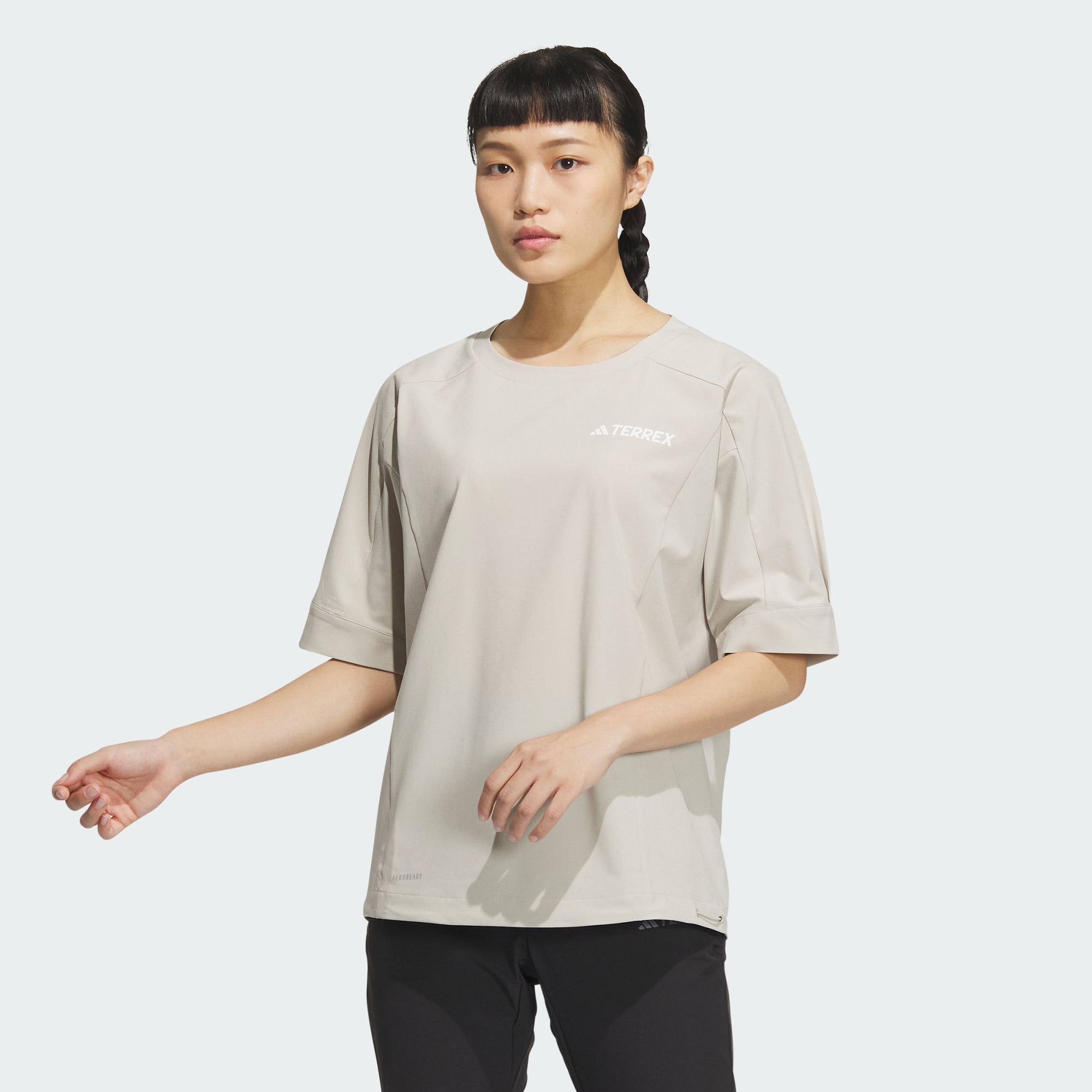 Женская футболка adidas AEROREADY TECH WOVEN T-SHIRT IX0116