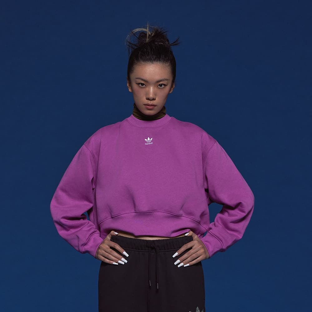 Женский свитшот adidas ADICOLOR ESSENTIALS SWEATSHIRT