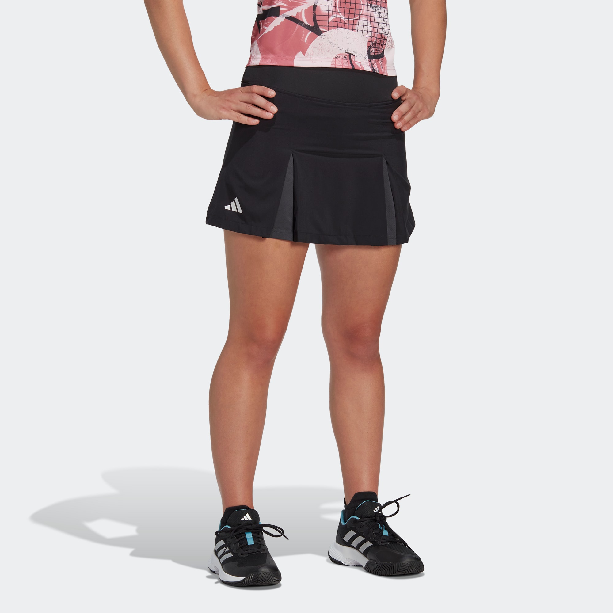 Женская юбка adidas CLUB TENNIS PLEATED SKIRT черная