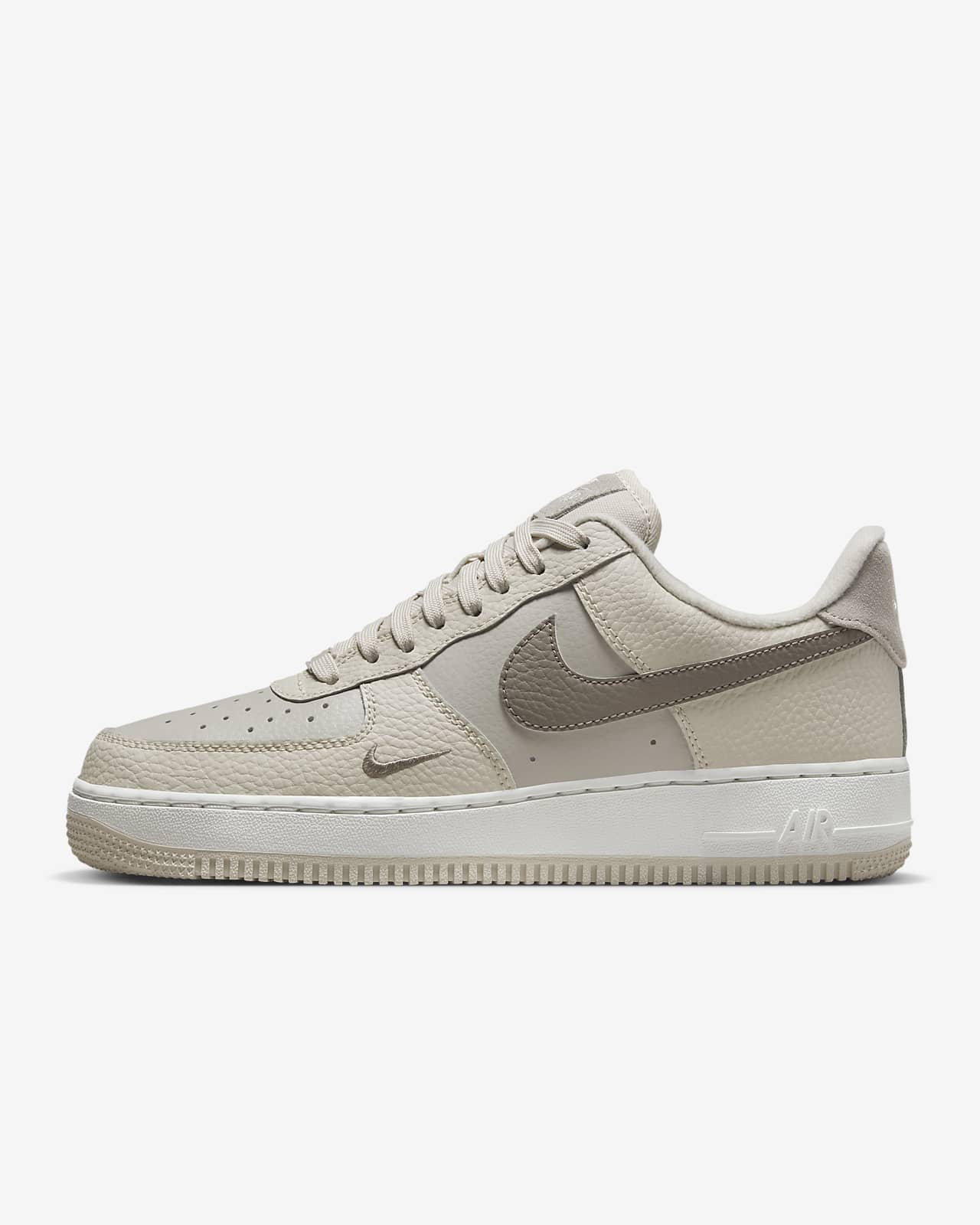 Женские кроссовки Nike Air Force 1 LO '07