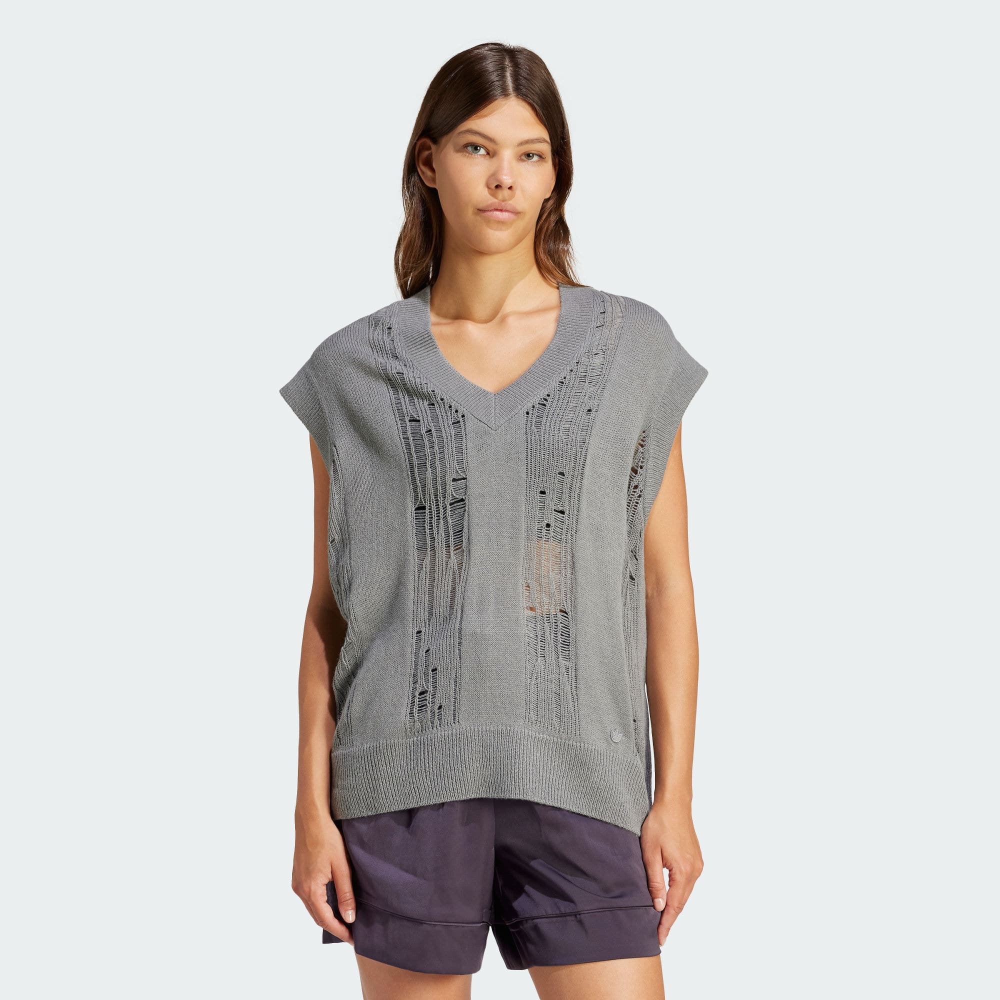 Женский жилет adidas DISTRESSED KNIT VEST серый