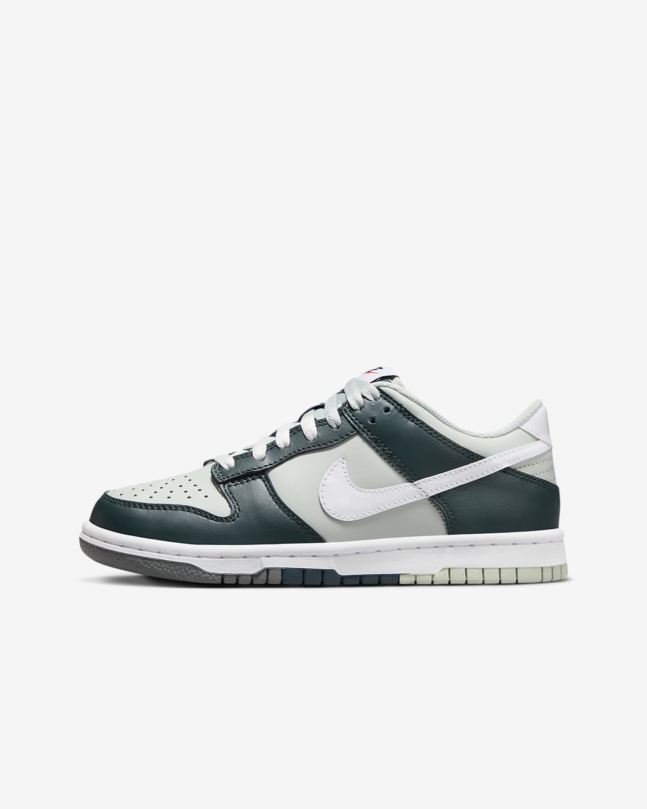 Детские кроссовки Nike Dunk Low (GS) зеленые