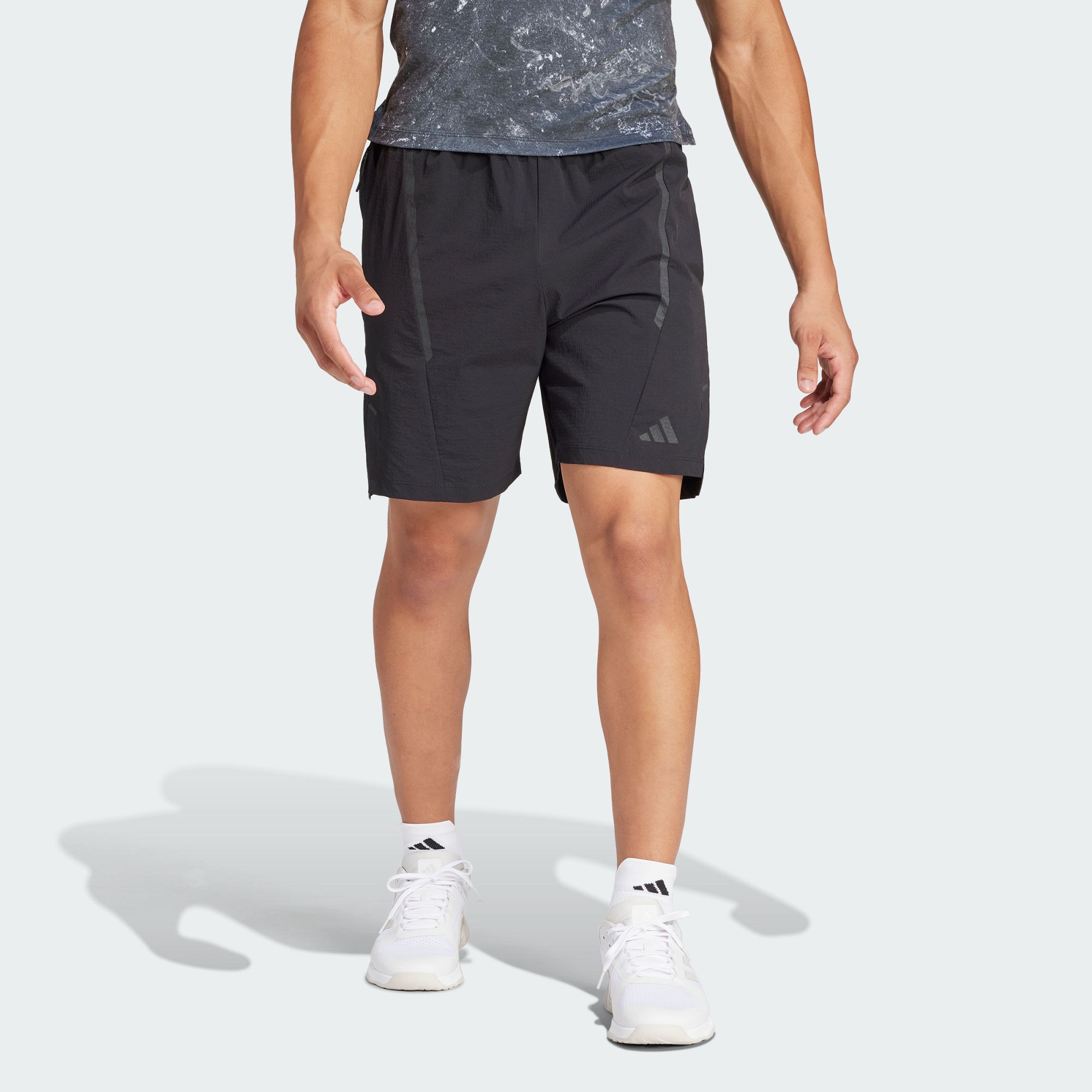 Мужские шорты adidas TRAINING ADISTRONG WORKOUT SHORTS черные