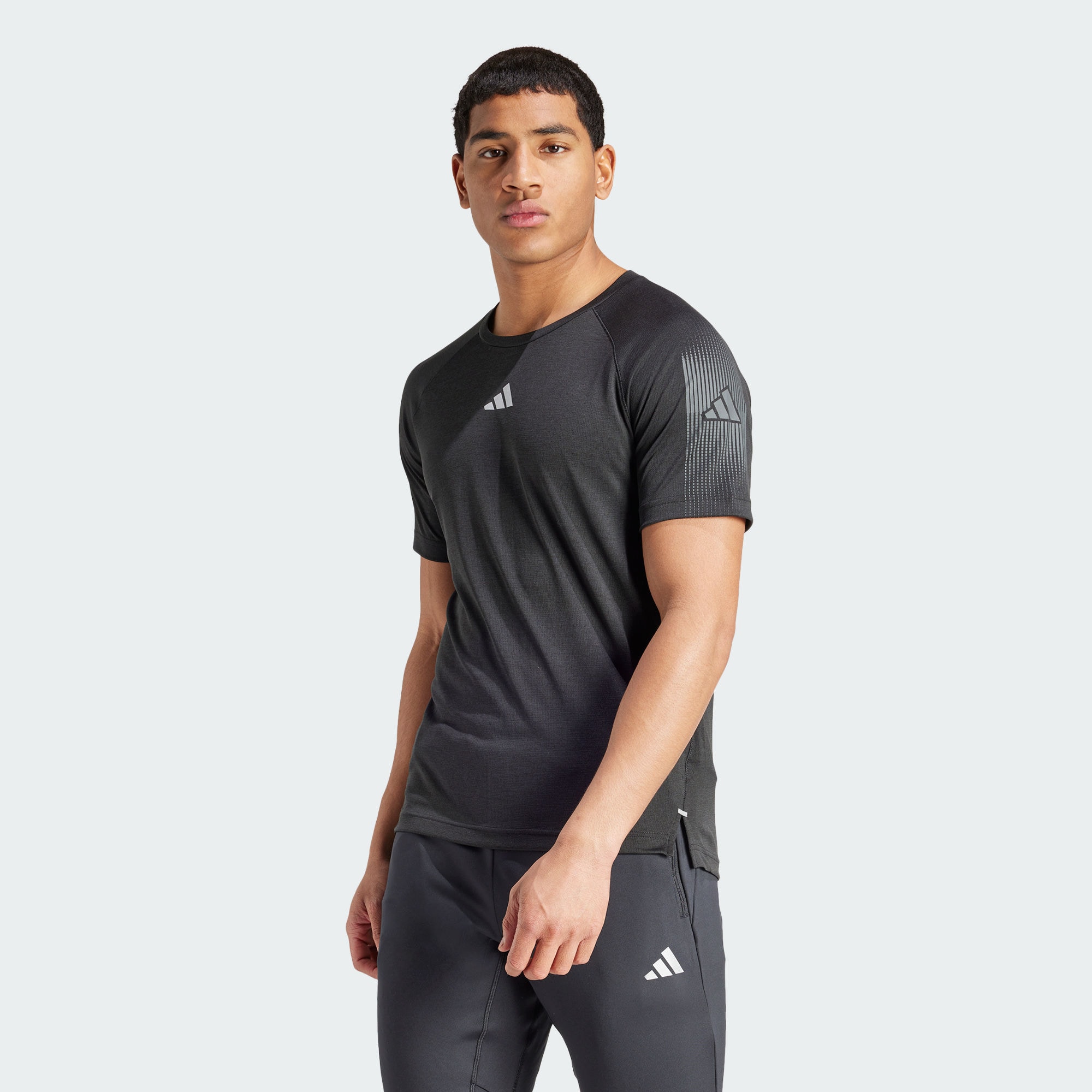 Мужская футболка adidas GYM+ TRAINING BRANDLOVE T-SHIRT IN5576